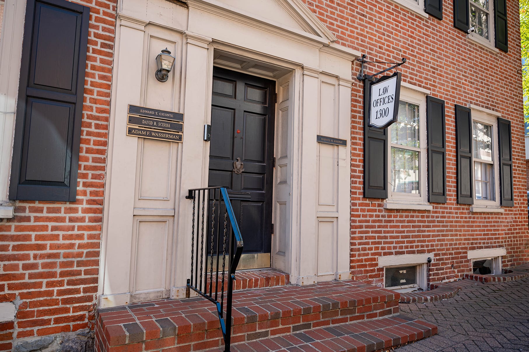 Wilmington Delaware courtroom setting and legal research library